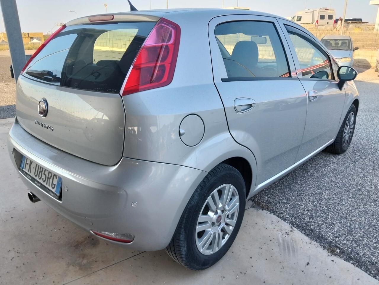 Fiat Punto 1.3 MJT II S&S 95 CV 5 porte Street 2017