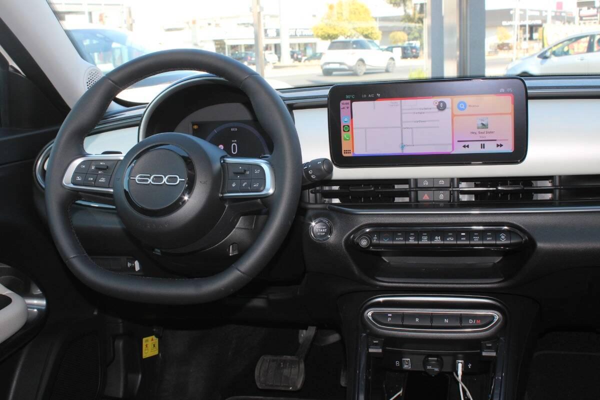 Fiat 600 1.2 hybrid La Prima 110cv AUTOMATICA