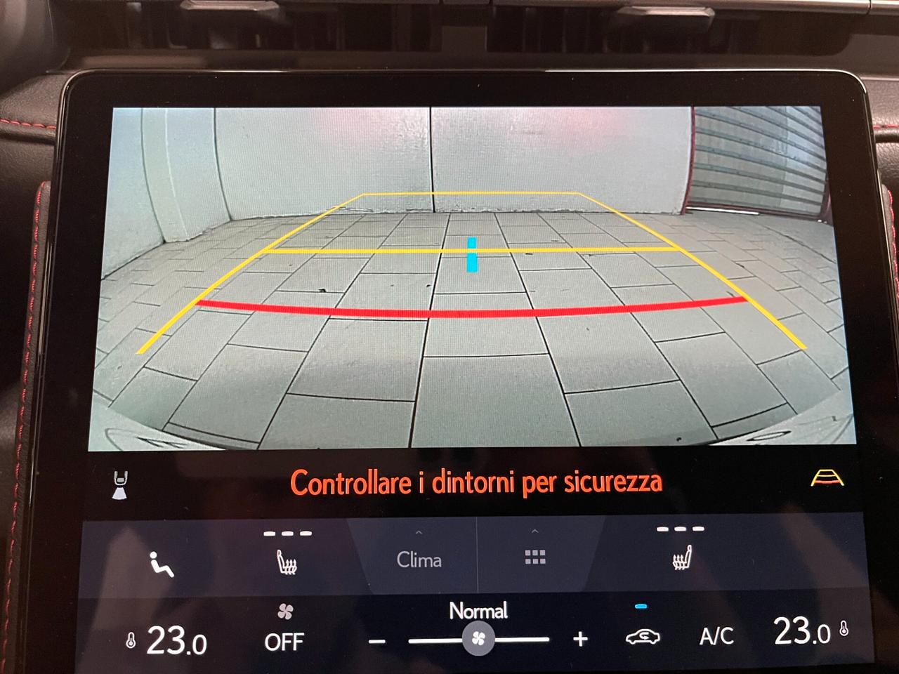 Lexus LBX Elegant hybrid 1.5 2wd e-cvt-Ok Neopat-LEGGI SOTTO