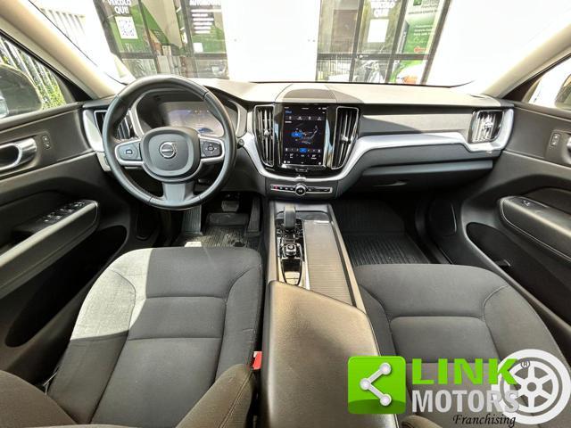 VOLVO XC60 Momentum pro MILD HYBRID B4