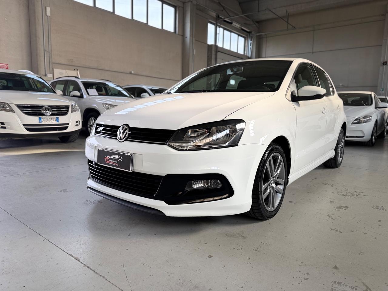 Volkswagen Polo 1.4 TDI 5p. R-LINE NEOPATENTATI