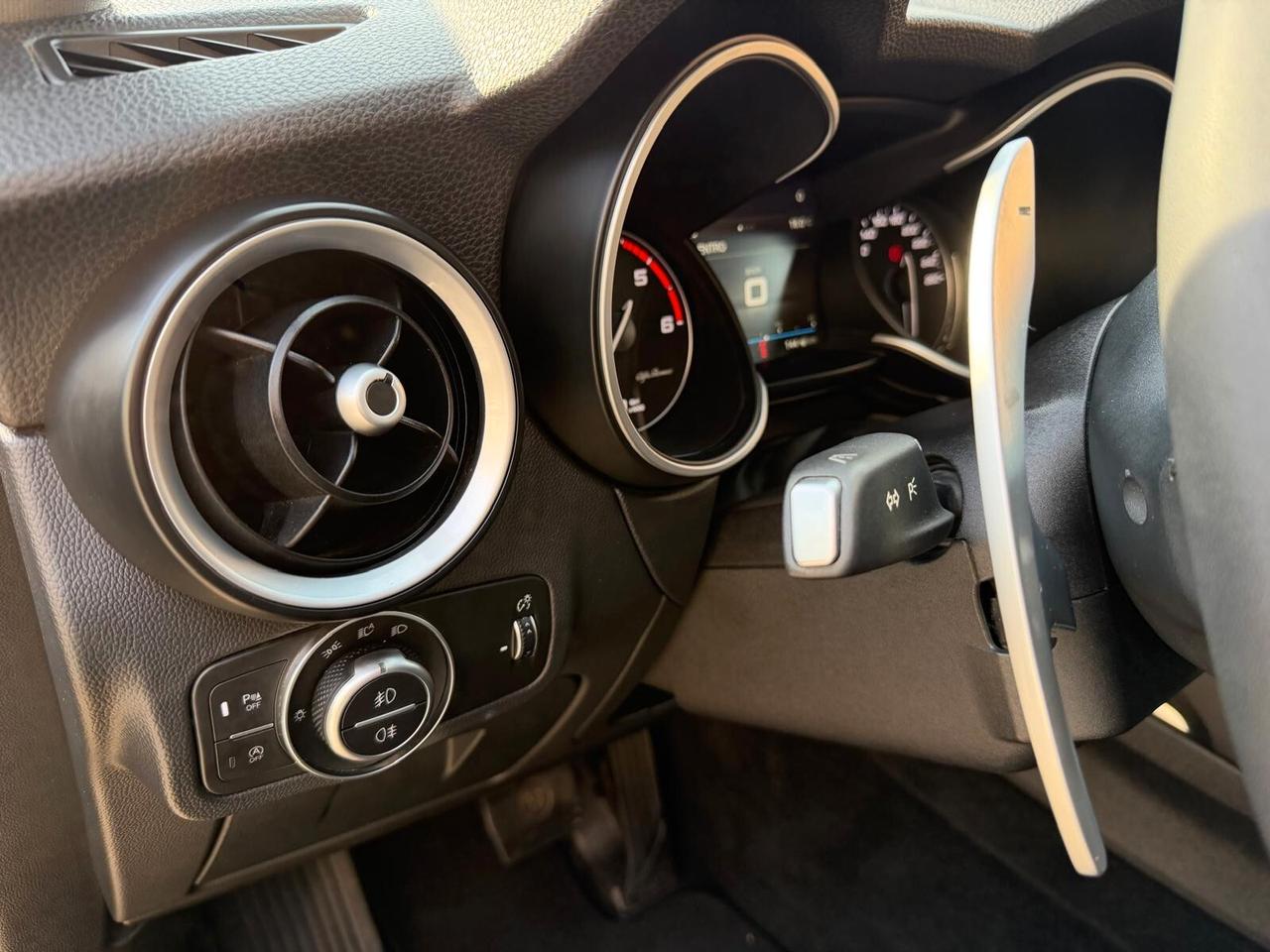 Alfa Romeo Stelvio 2.2 Turbodiesel 190 CV AT8 Q4 Executive