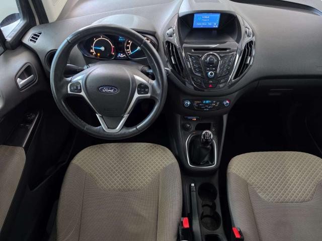 Ford Tourneo Courier 1.6 TDCI 95 CV TITANIUM