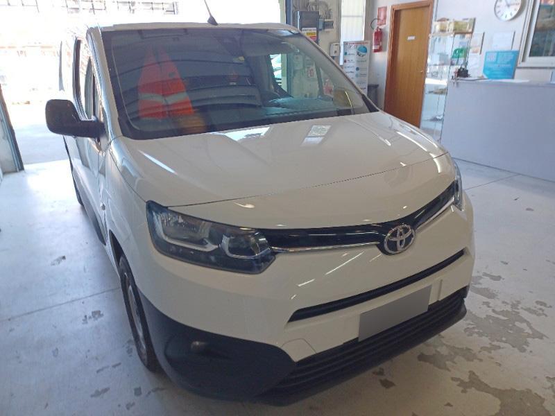 Citroen Berlingo Toyota Proace City 1.5d 100cv L2 S 10q Comfort