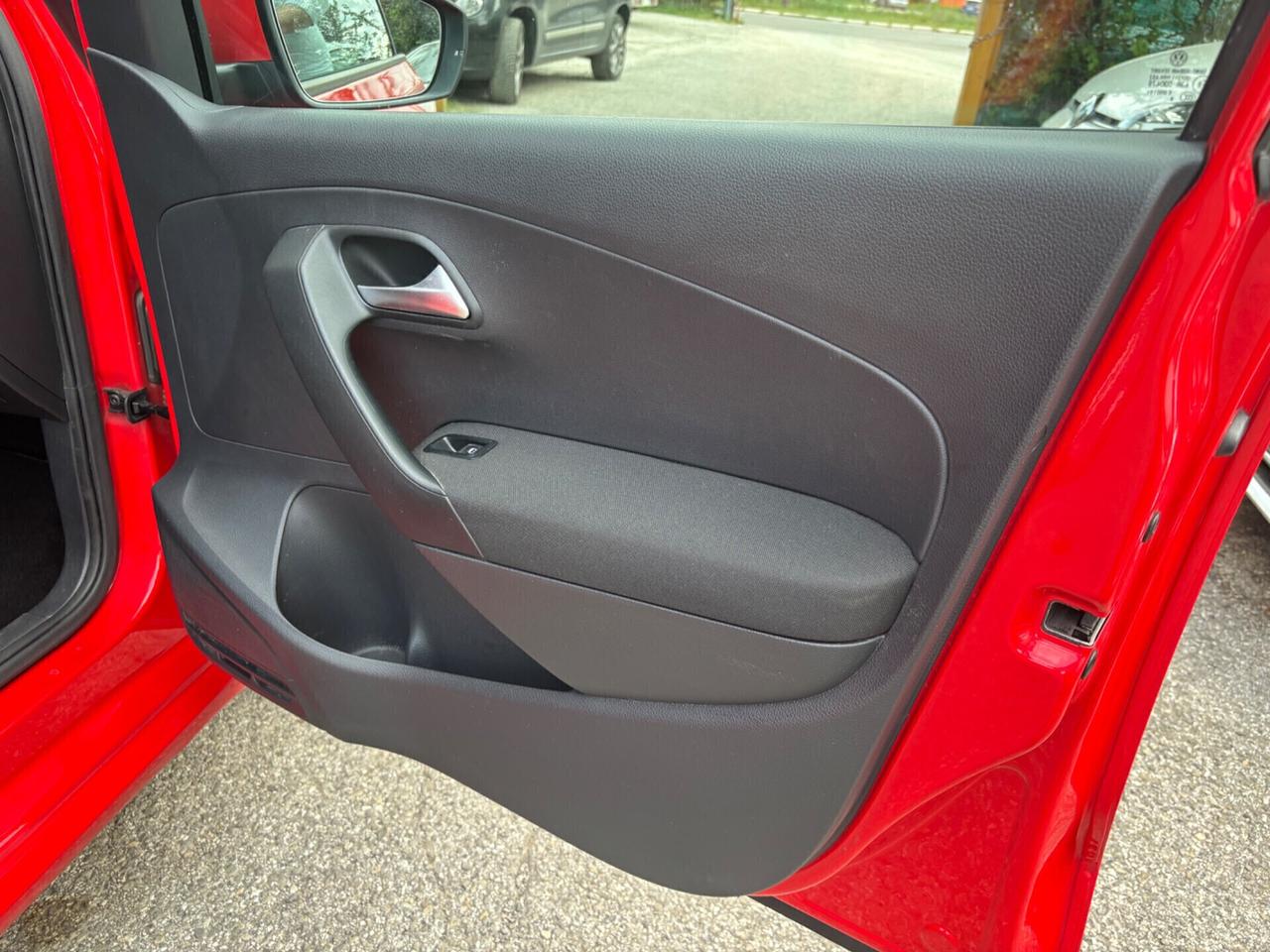 Volkswagen Polo 1.0 5 porte ok neopatentati