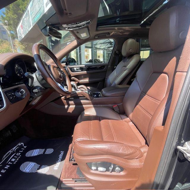 PORSCHE - Cayenne - 3.0 V6 E-Hybrid