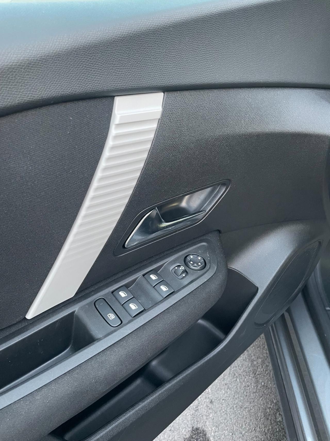 CITROEN C4 PureTech 130 S&S EAT8 PLUS