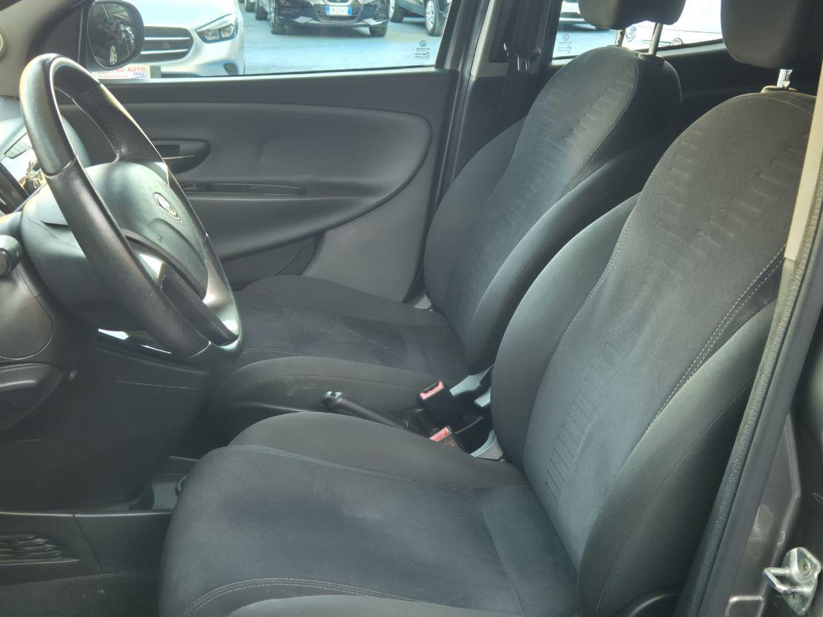 LANCIA - Ypsilon - 1.2 69 CV 5 porte GPL Ecochic Platinum
