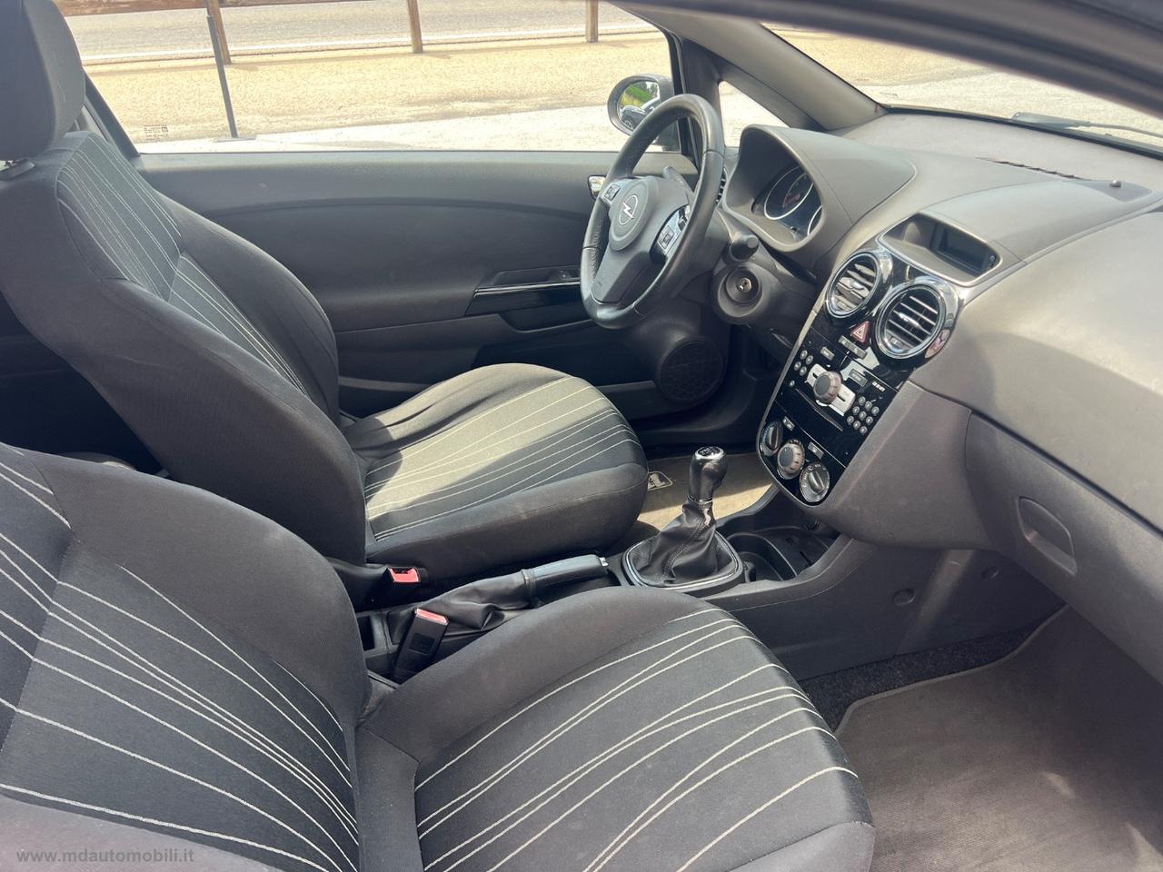 OPEL Corsa 1.2 3p. Club SOLO KM.122000