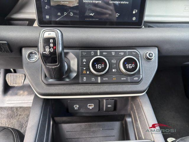 LAND ROVER Defender 110 3.0d i6 mhev SE awd 200cv auto - PER OPERATORI