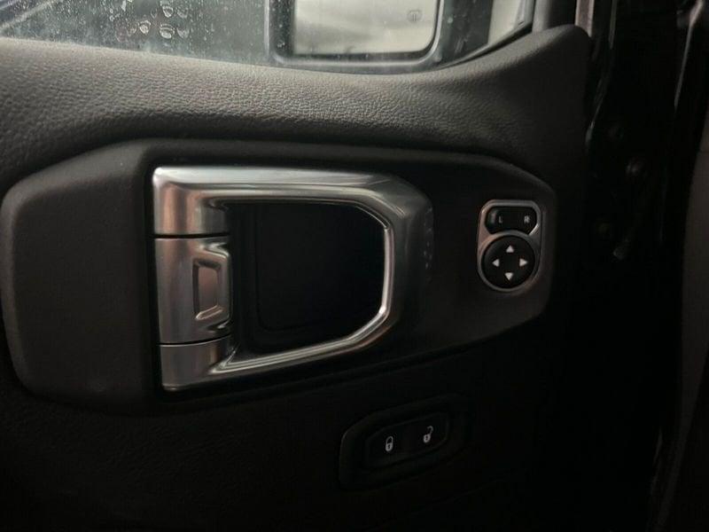 Jeep Gladiator 3.0 V6 Overland 4wd auto 3.0 V6 Overland 4wd auto