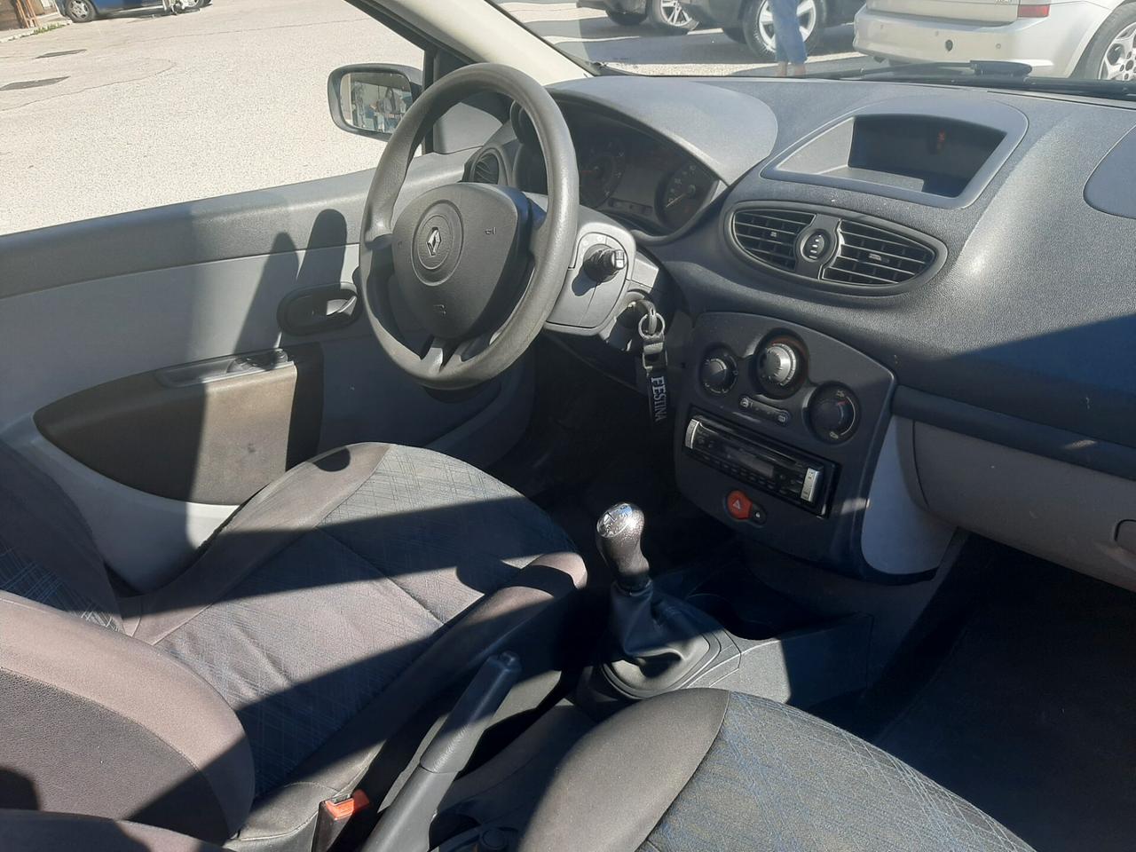 Renault Clio 1.5 dCi 70CV 5 porte Dynamique garanzia