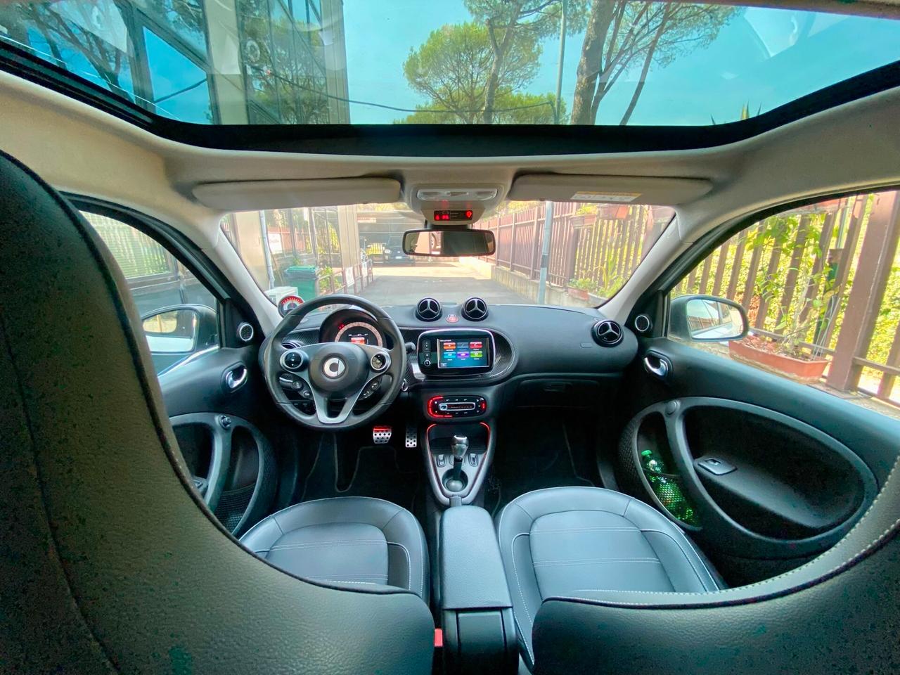 smart forFour EQ edition one, Brabus STYLE CAMERA, FULL LED