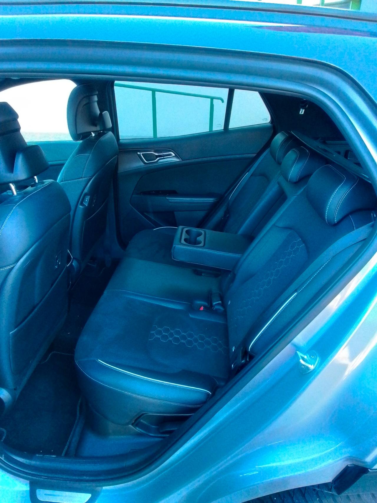 Kia Sportage 1.6 TGDi HEV AT GT-line Plus