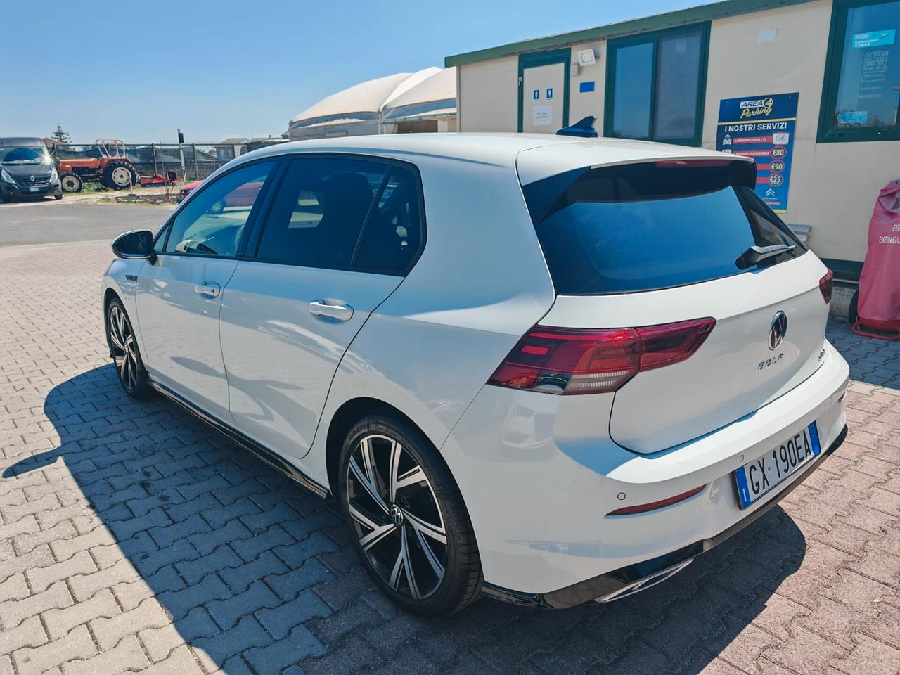 Volkswagen Golf 1.5 eTSI 150 CV EVO ACT DSG R-Line