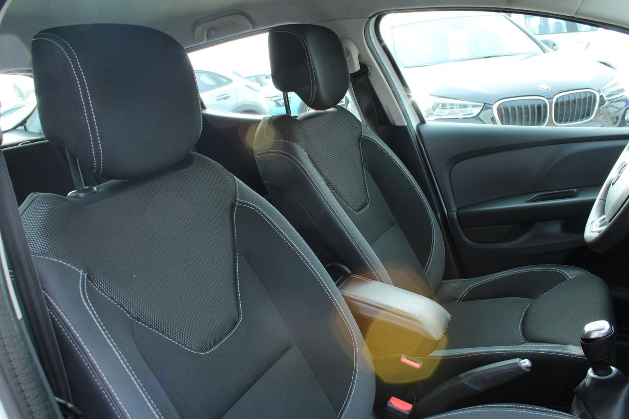 Renault Clio dCi 8V 75 CV 5 porte Duel