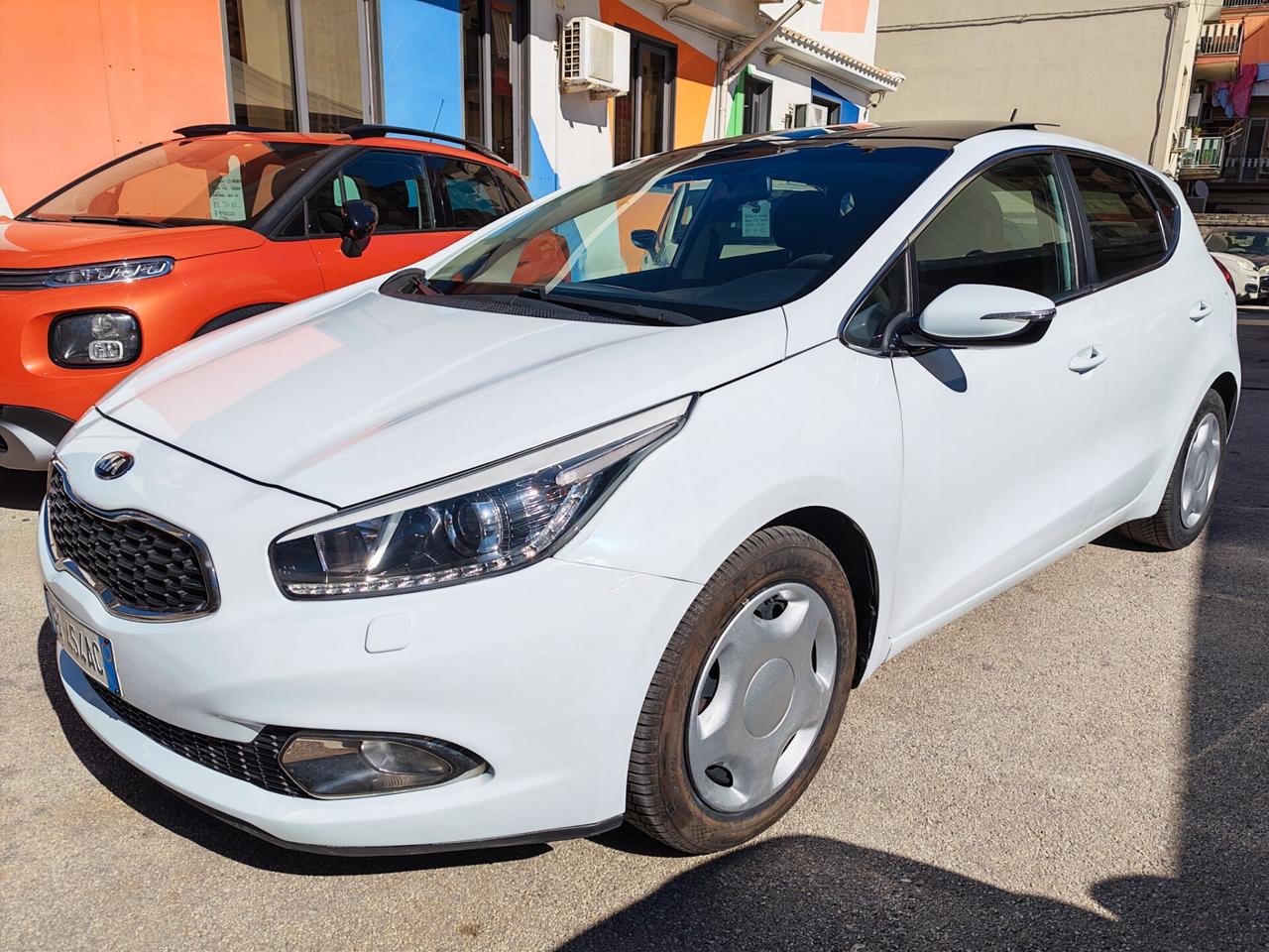 Kia Ceed CEE'D 1.6 CRDI 128 CV AUTOM. 5 PORTE COOL