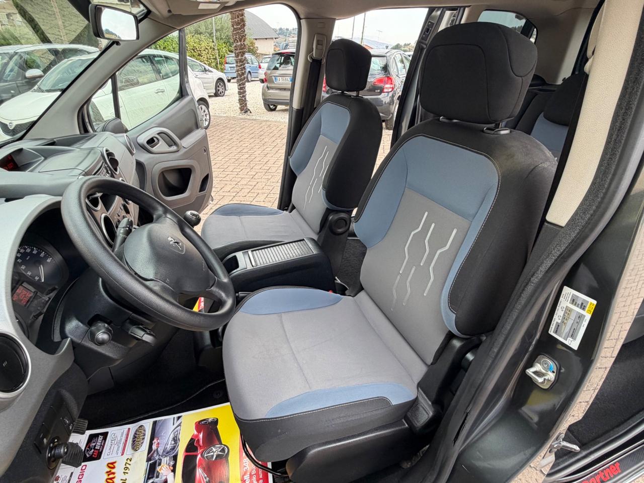 Peugeot Partner Tepee BlueHDi 100 Outdoor