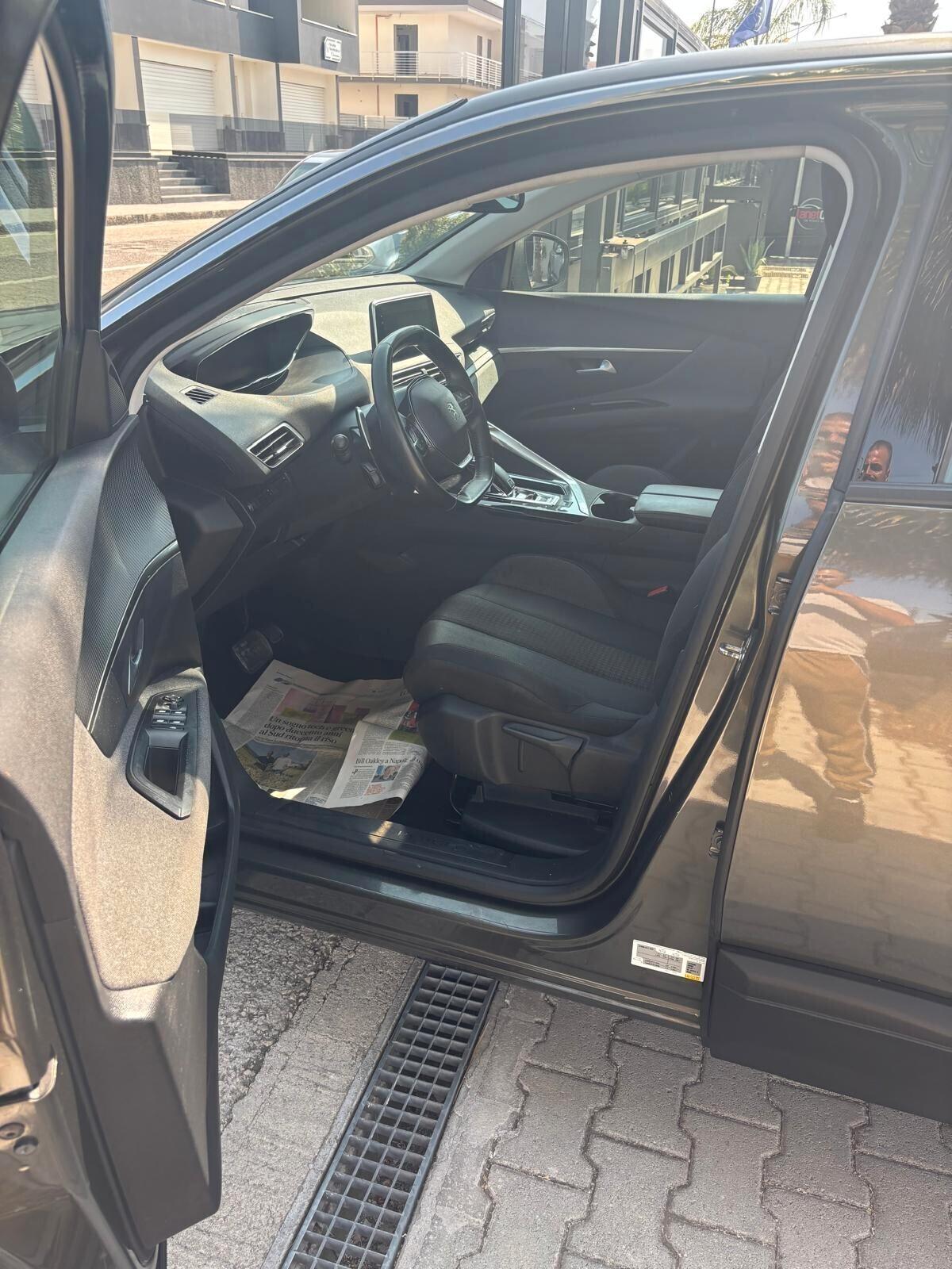Peugeot 3008 BlueHDi 130 S&S Business