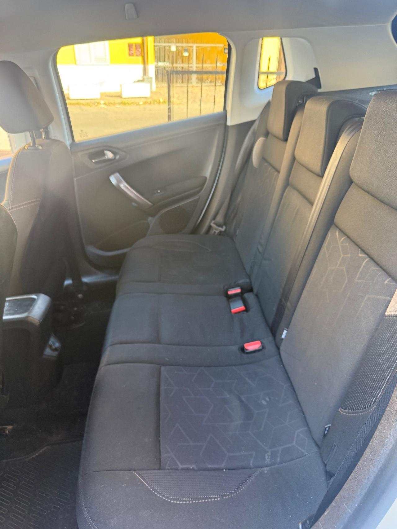 Peugeot 2008 1.6 e-HDi