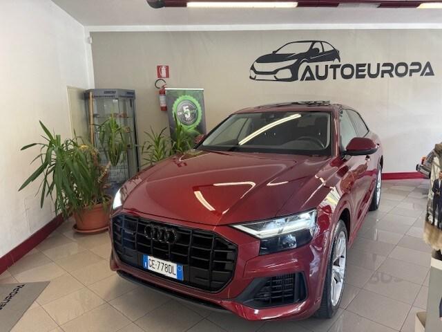 AUDI Q8 Q8 55 TFSI e quattro tiptronic Sport