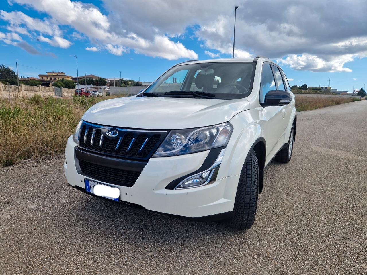 Mahindra XUV500 2.2 16V FWD W6