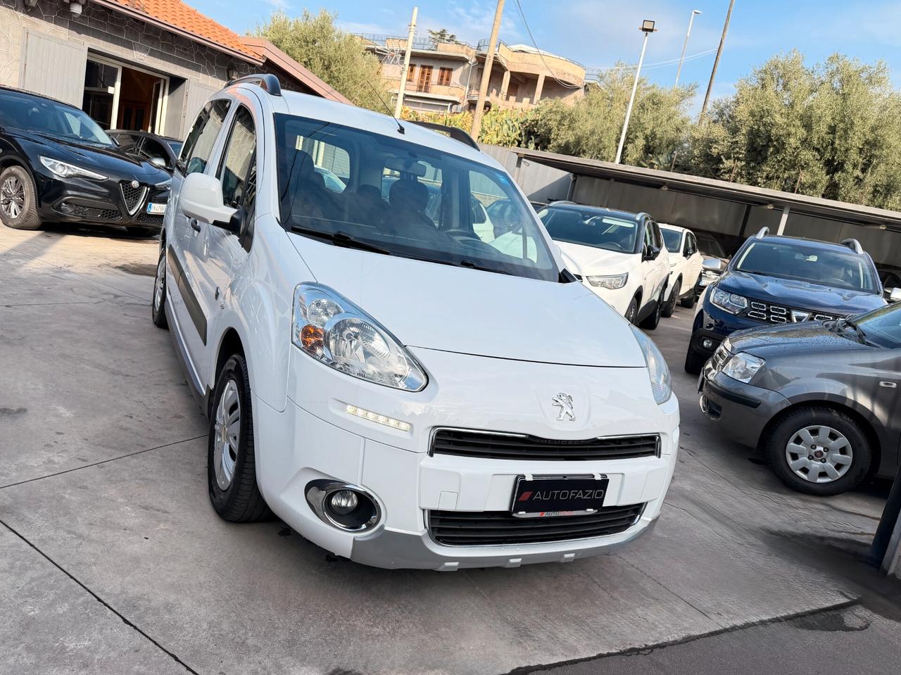 Peugeot Partner Tepee 1.6 HDi 92CV Outdoor