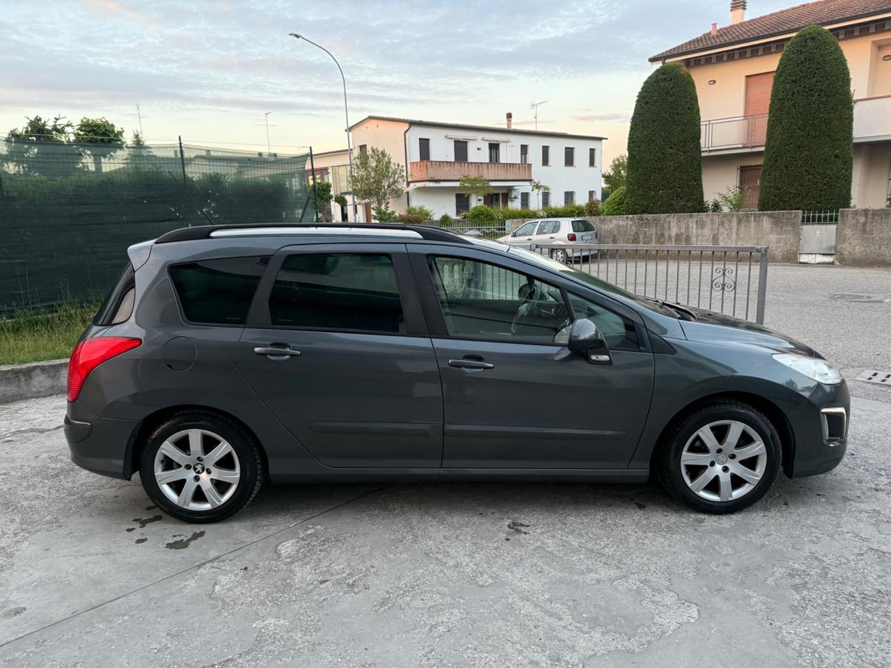 Peugeot 308 1.6 DIESEL START&STOP 2013 NEOPATENTATI