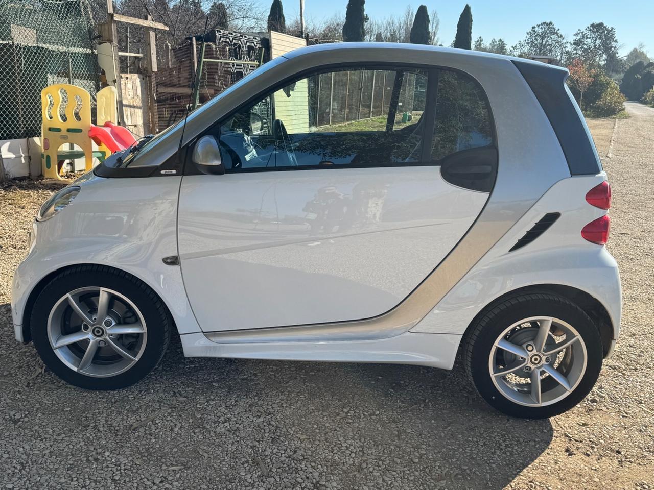 Smart ForTwo 1000 52 kW MHD coupé pulse