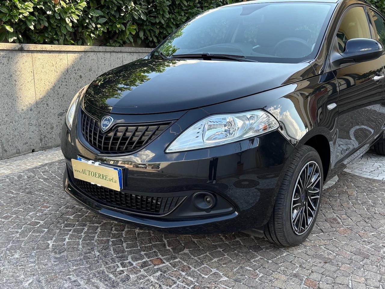 Lancia Ypsilon 1.0 FireFly 5 porte S&S Hybrid Gold