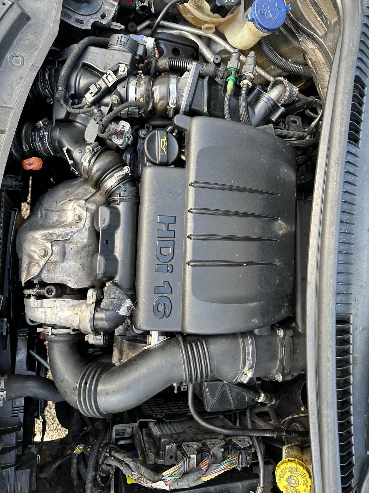 Peugeot 207 1.6 HDi 110CV neopatentati