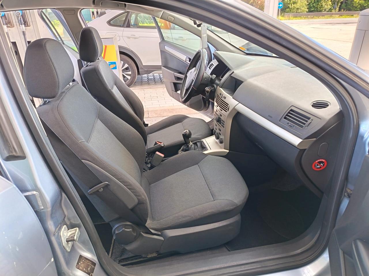 Opel Astra 12 2008 1.3 CDTI ecoFLEX 150.000KM BERLINA NEOPATENTATI