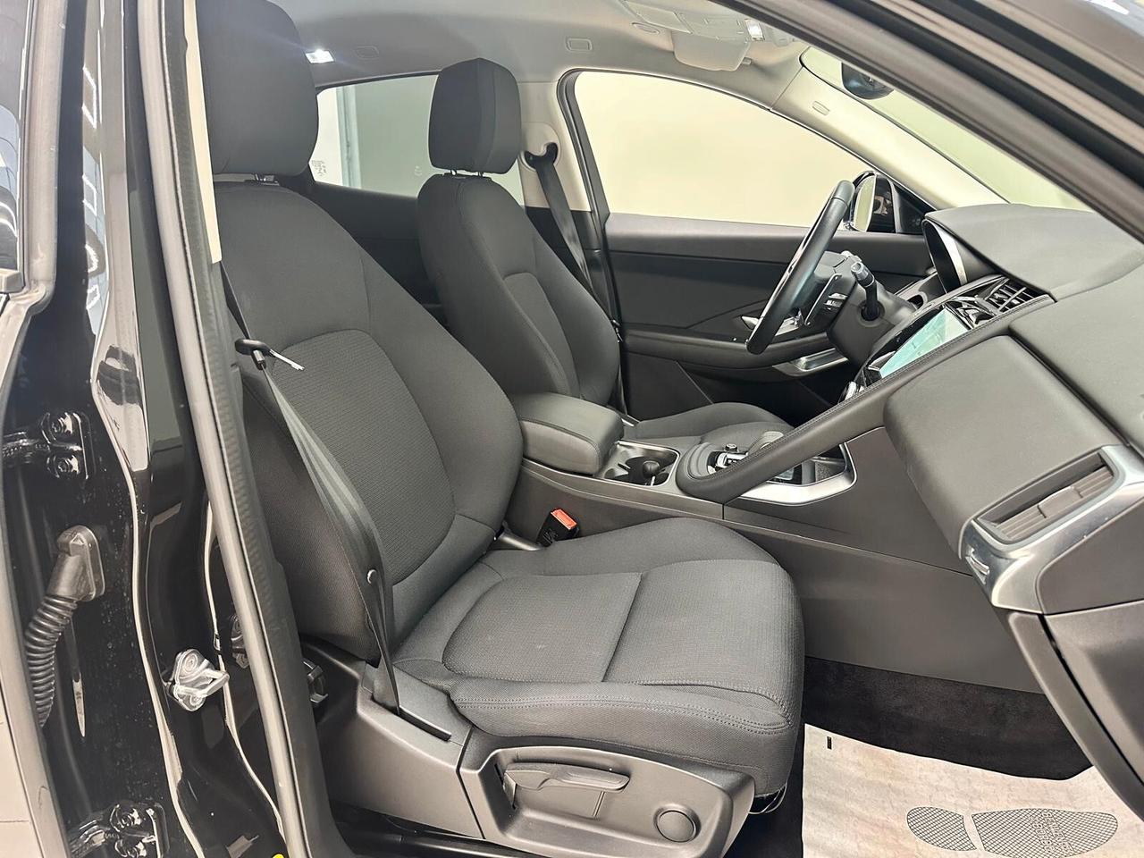 JAGUAR E-PACE 2021 1.5 i3 mhev SE fwd 160cv auto SOLI 42.000 KM