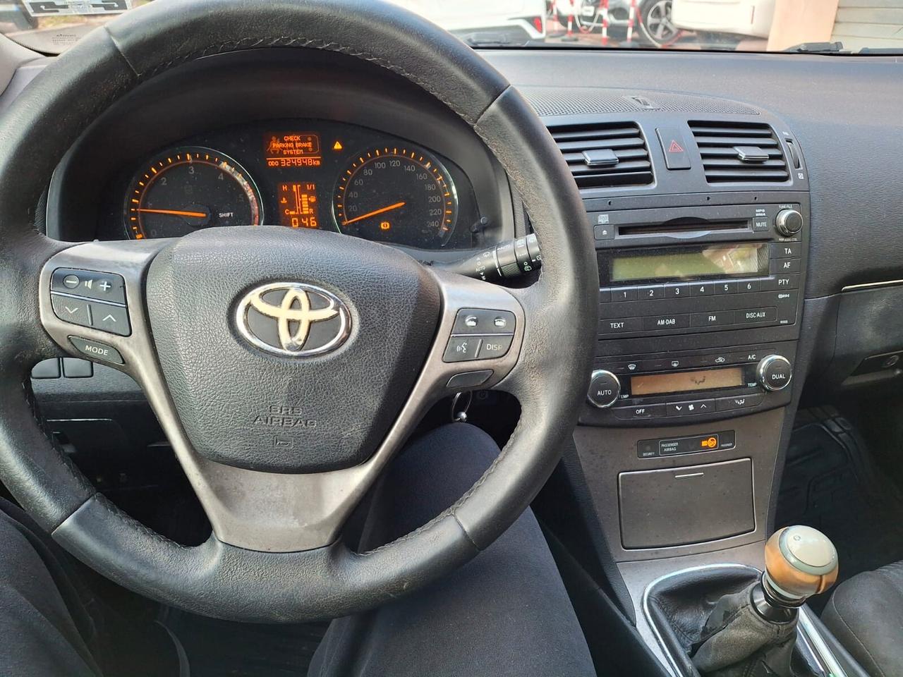 Toyota Avensis 2.0 D-4D Wagon Executive