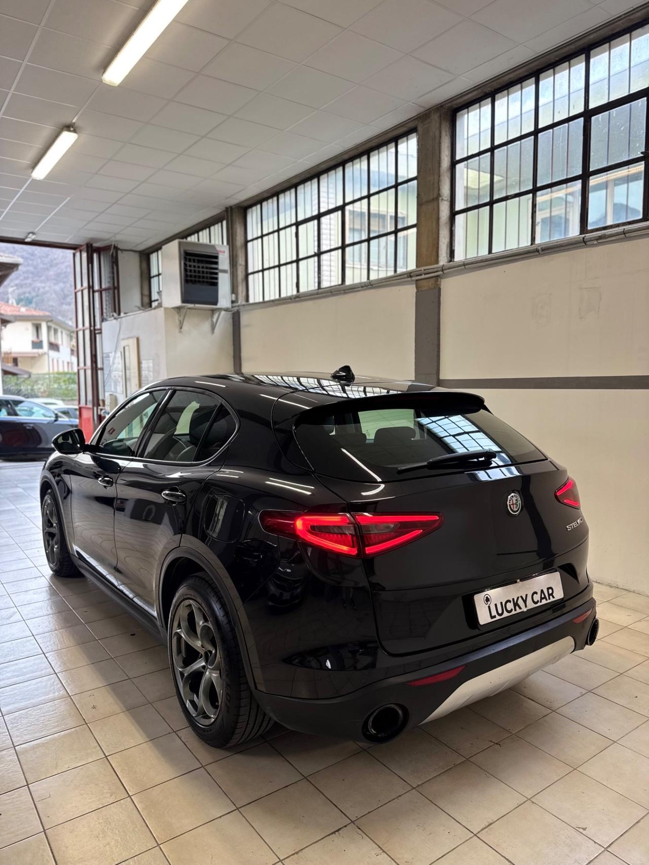 Alfa Romeo Stelvio 2.2 Turbodiesel 150 CV AT8 RWD Super