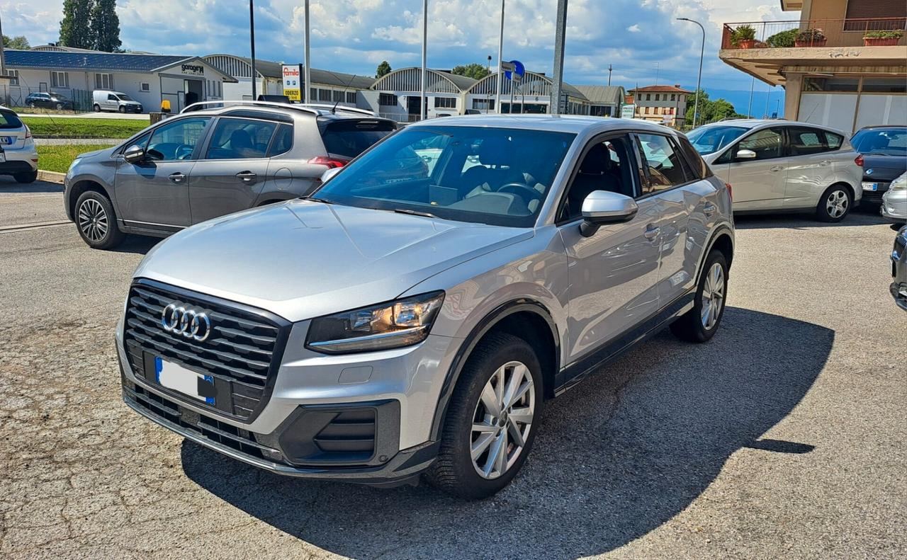 Audi Q2 35 TDI quattro S tronic Admired