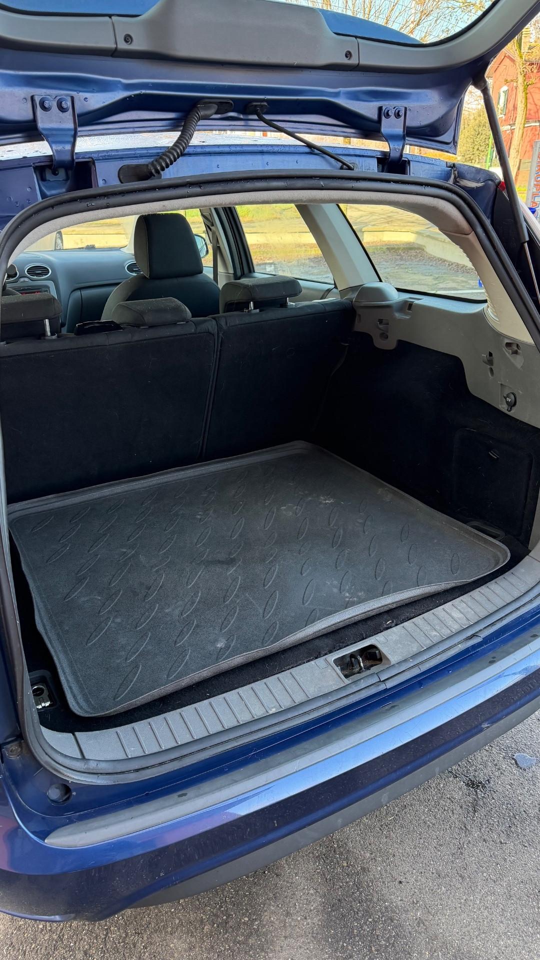 Ford Focus 1.6 TDCi (110CV) 5p. Tit. DPF