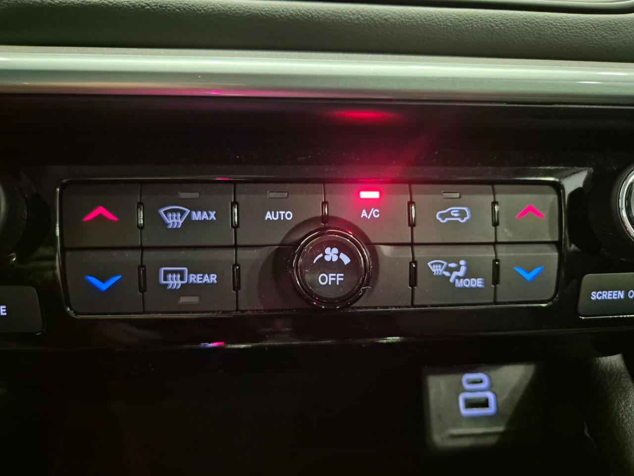 Jeep Compass 1.5 turbo t4 mhev Altitude 130cv dct N1