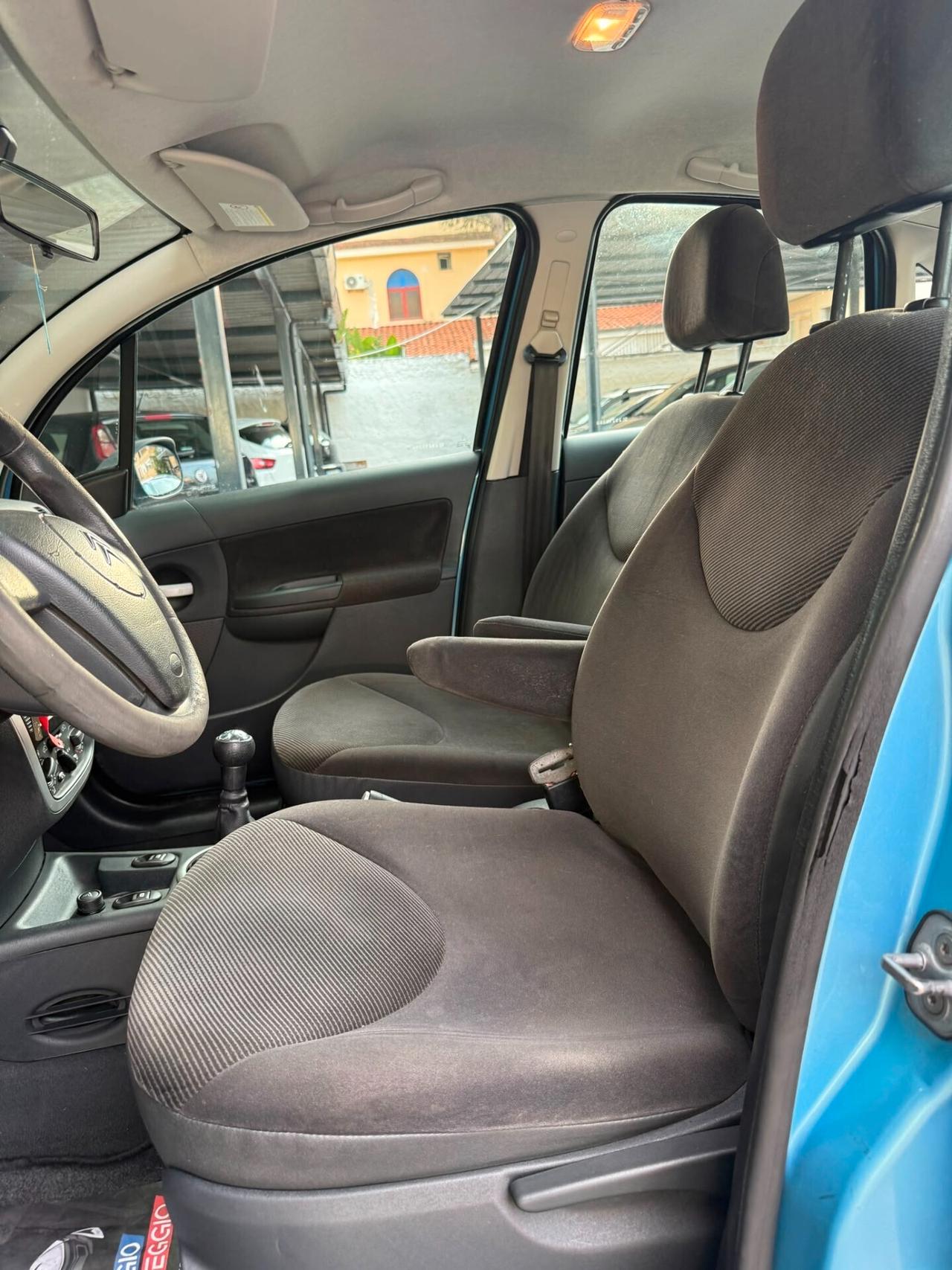 Citroen C3 1.1 airdream Gold by Pinko