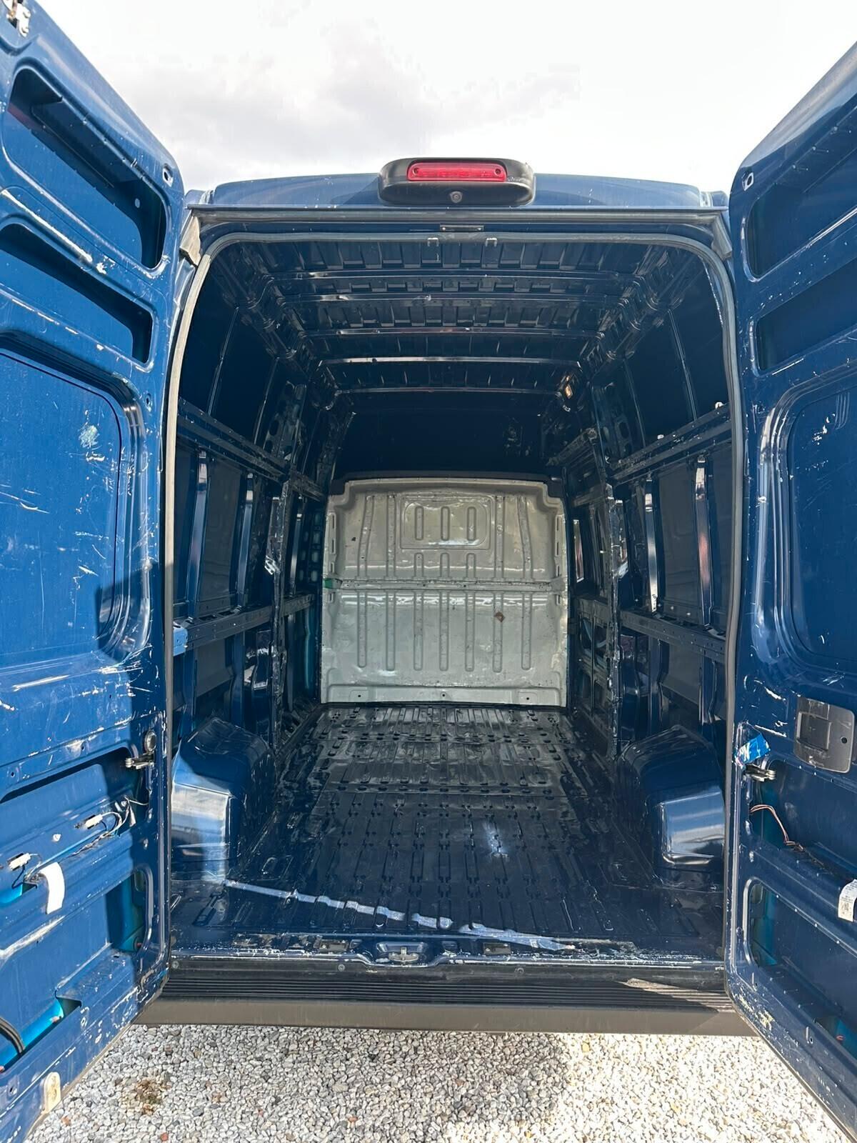Fiat Ducato 33 2.3 MJT 140CV LH3