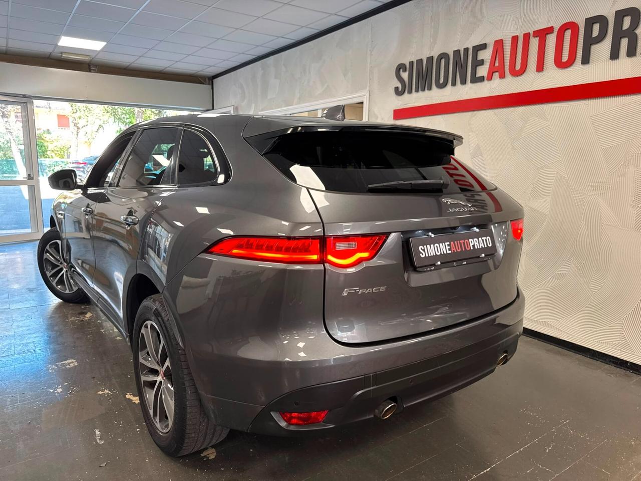Jaguar F-Pace 2.0 250 CV AWD aut. R-Sport