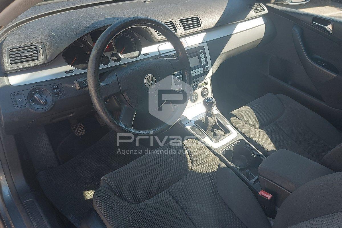 VOLKSWAGEN Passat 1.9 TDI/105CV DPF Var. Comf.