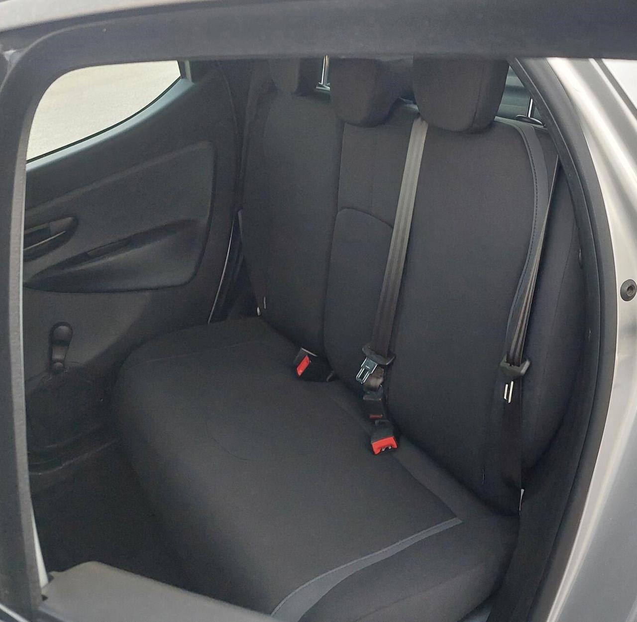 LANCIA YPSILON 1.2-UNICO PROPRIETARIO-NEOPATENTATI