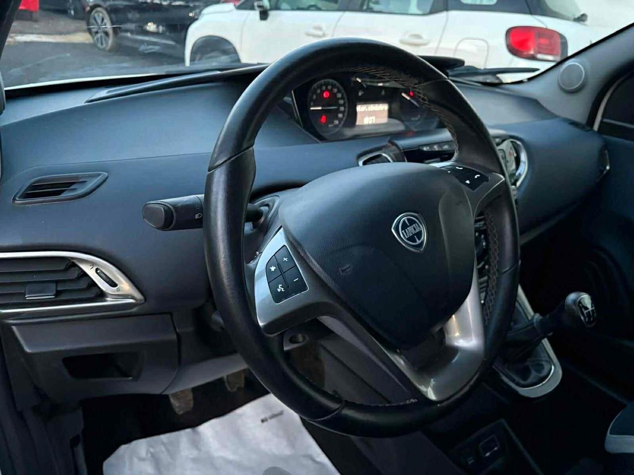 Lancia Ypsilon 1.3 MJT 16V 95 CV 5 porte S&S Mya