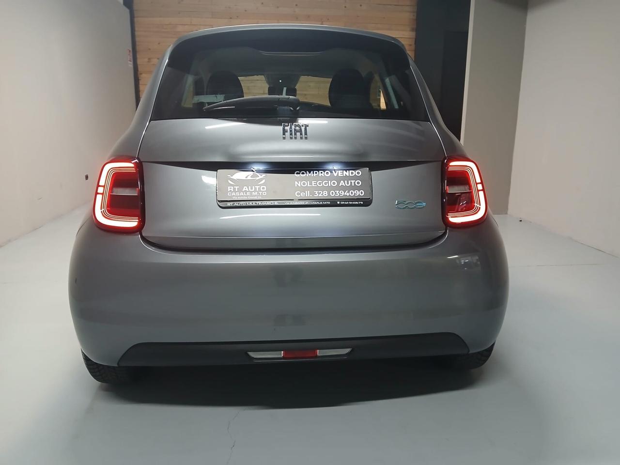 Fiat 500 500e Berlina 42 kWh La Prima