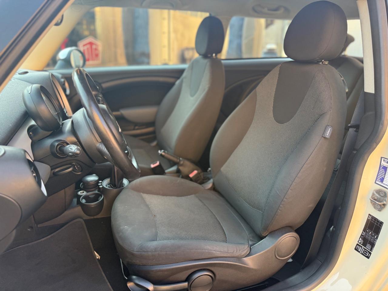Mini Cooper one 1.6 benz problema testata