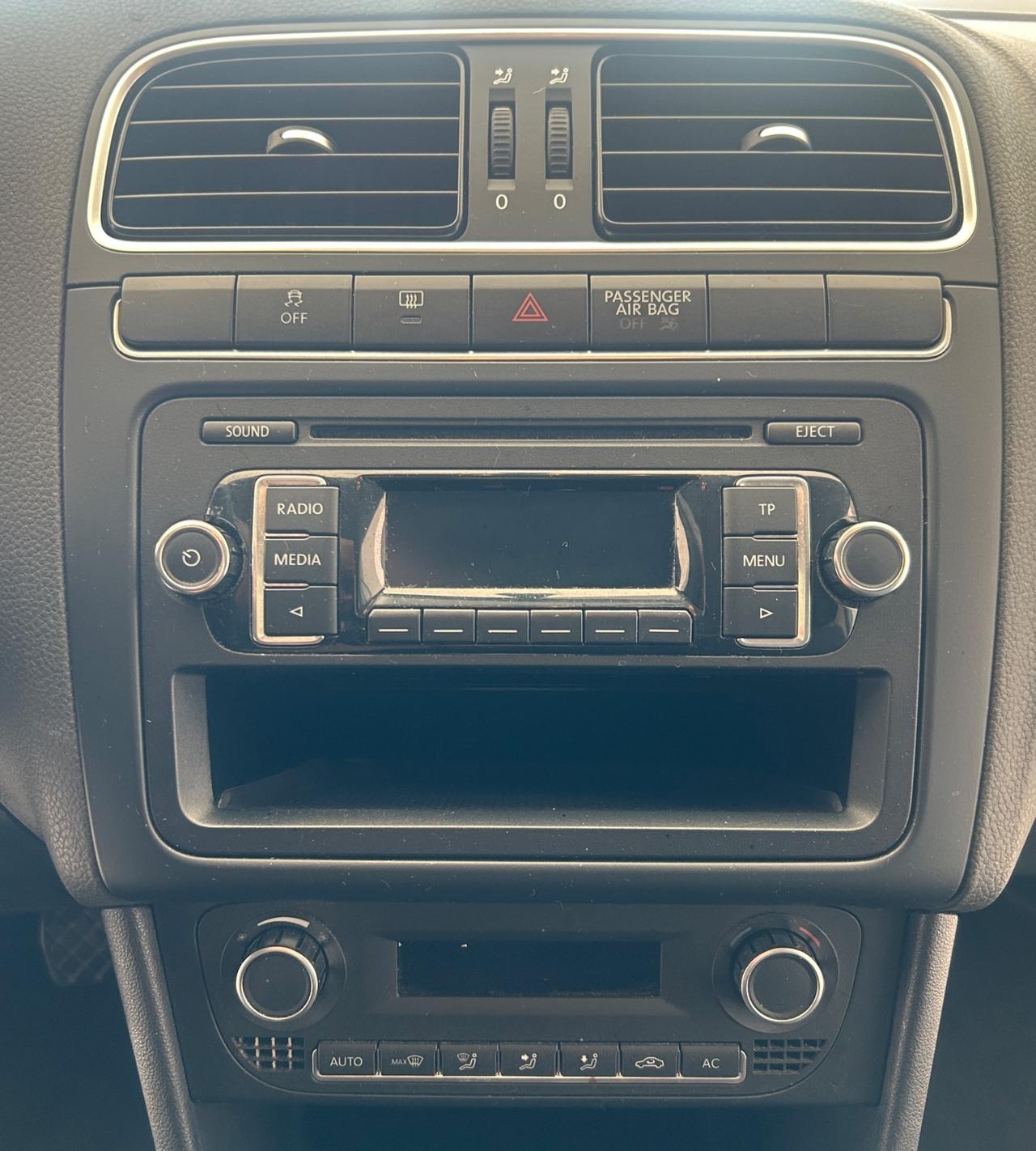 Volkswagen Polo 1.4 benzina 63kw 2013