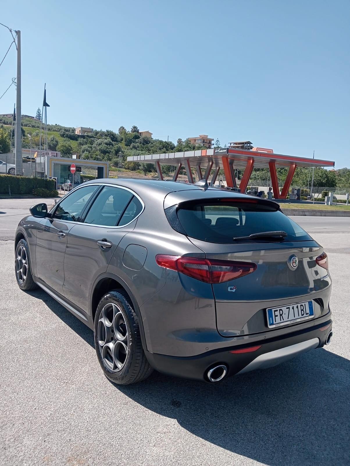 Alfa Romeo Stelvio 2.2 Turbodiesel 210 CV AT8 Q4 Super