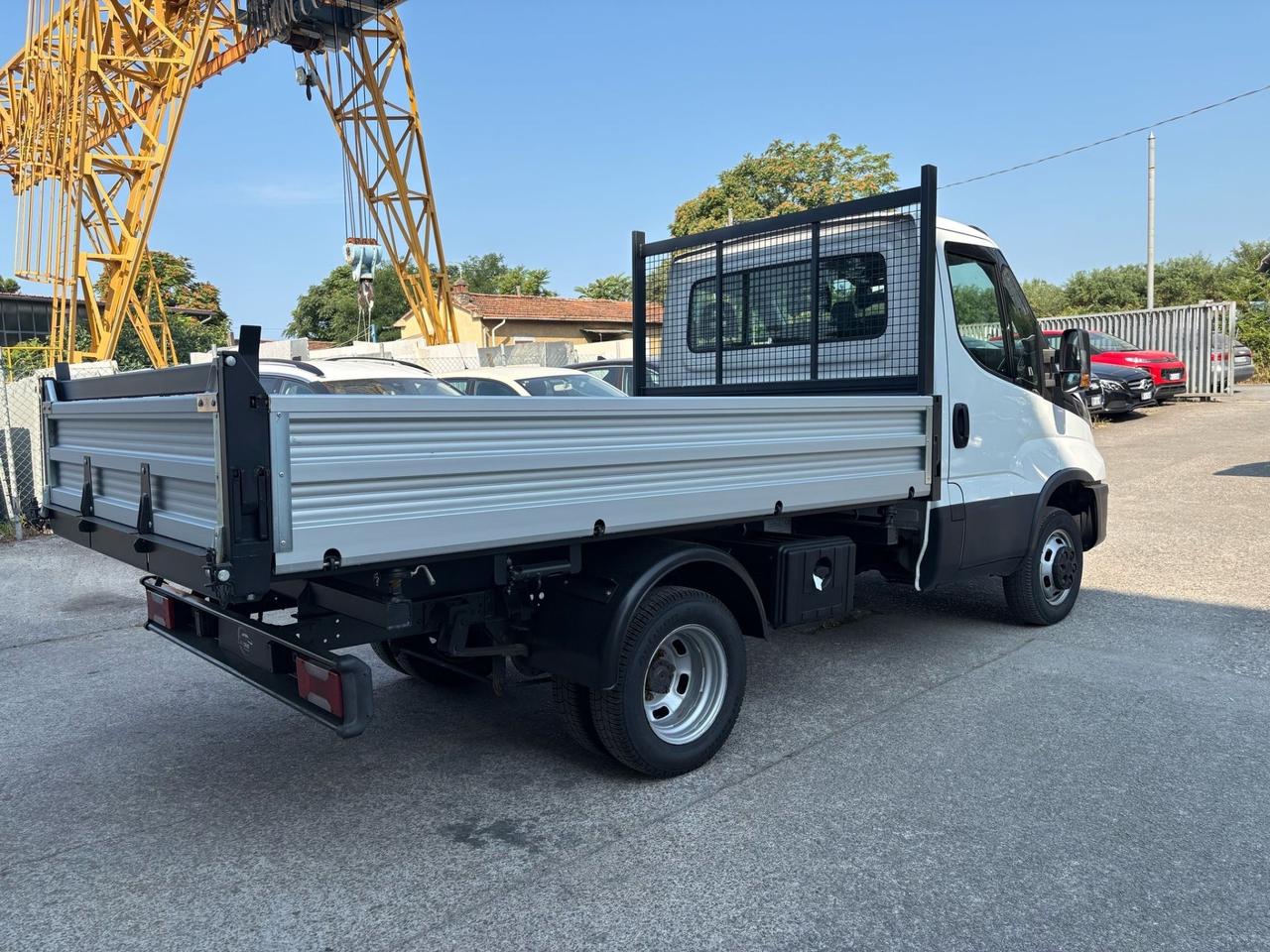 Iveco dayli ribaltabile trilaterale
