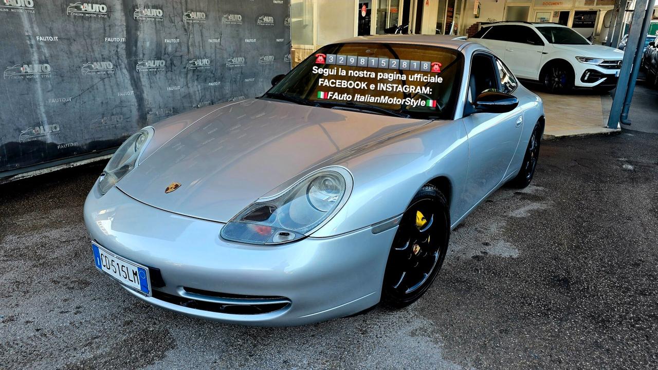 Porsche 996 CARRERA 4. 996